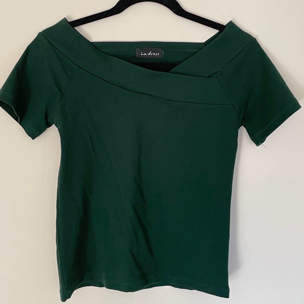 Short sleeve top